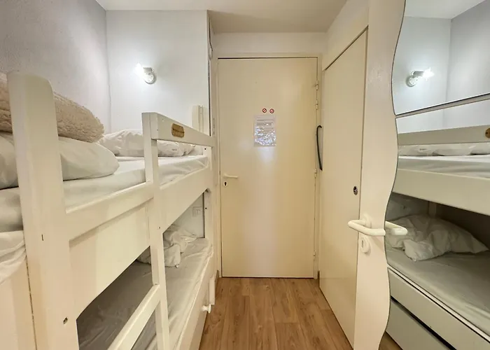 Place De La Mairie. Joli T2 4p - Terrasse Et Vue. Cauterets