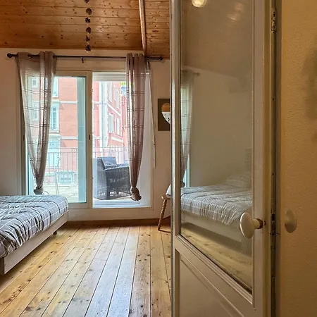 Apartament Place De La Mairie. Joli T2 4p - Terrasse Et Vue. *
