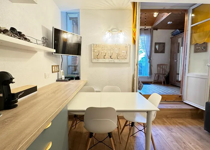 アパート Place De La Mairie. Joli T2 4p - Terrasse Et Vue. *